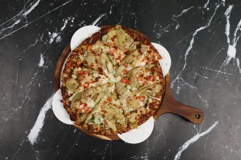 Pesto Deluxe Pizza